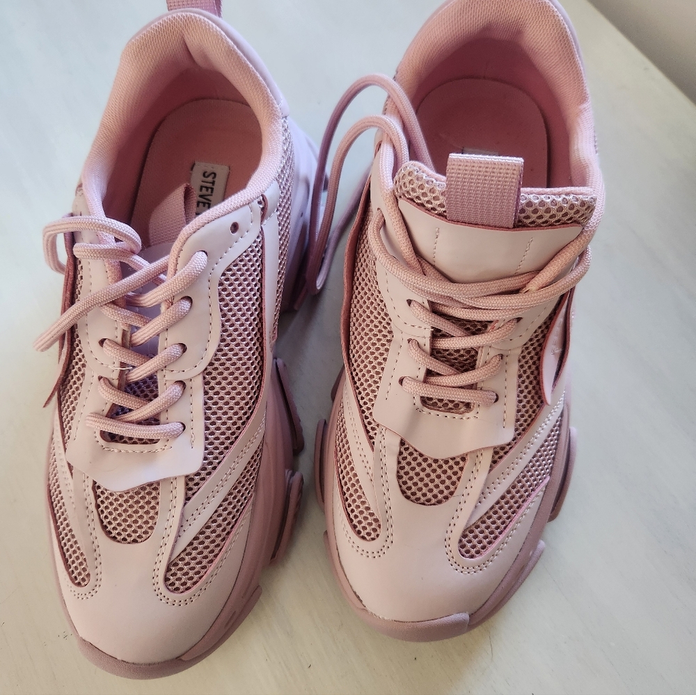 Steve Madden Light Pink Women's Sneakers